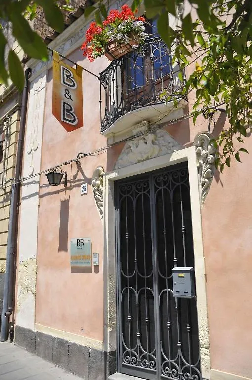 ***  Al Centro Storico Bed & Breakfast Nicolosi Italy
